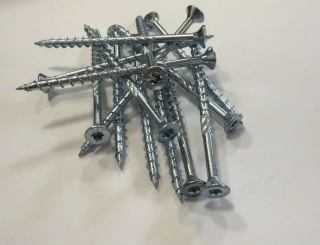 Vrut průměr těla 6mm , TX30 ZN